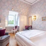 Schloss Wilkinghege 4*