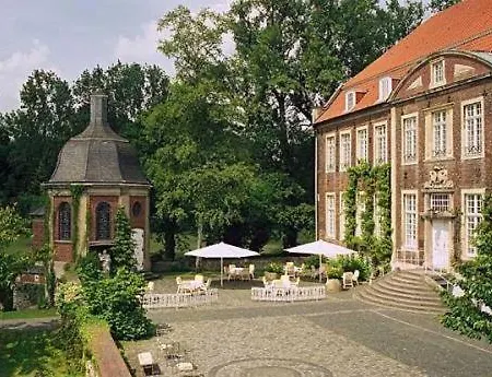Schloss Wilkinghege 4*