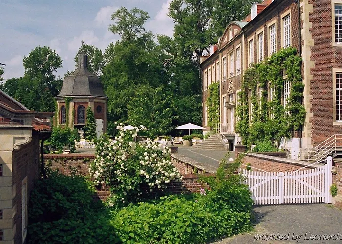 Hotel Schloss Wilkinghege 4*