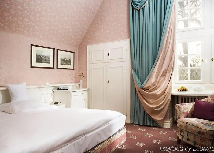 Hotel Schloss Wilkinghege 4*